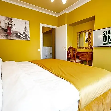 Hotel One