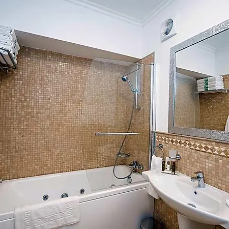 One Hotel 4*